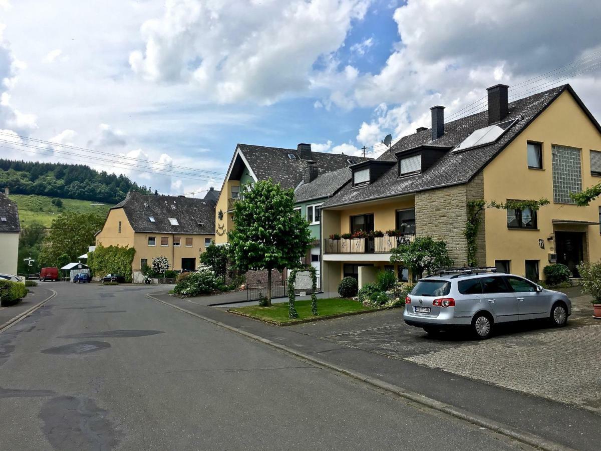 Bed and Breakfast Gastehaus Hoffmann Farschweiler Exteriér fotografie