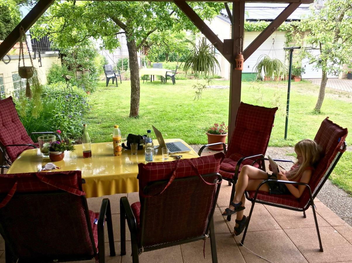 Bed and Breakfast Gastehaus Hoffmann Farschweiler Exteriér fotografie